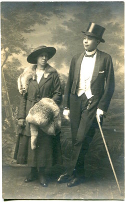 QPOC Kent couple 1918 courtesy James Gardiner Collection